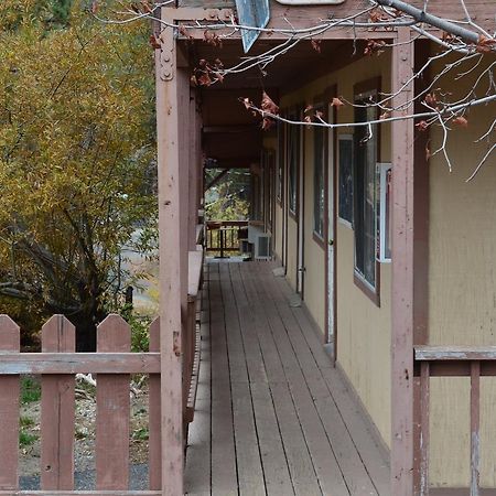 Deep Creek Motel Running Springs Eksteriør bilde